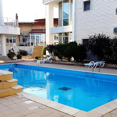 Studiouri Si Langa Plaja & 2 Sezlonguri Gratuite Apartment *