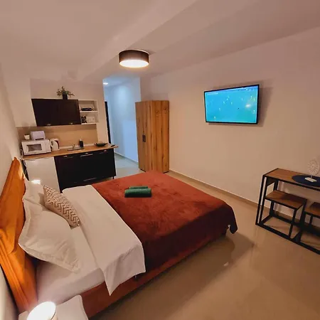 Apartment Studiouri Si Langa Plaja & 2 Sezlonguri Gratuite