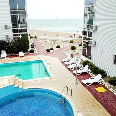 Apartment Studiouri Si Langa Plaja & 2 Sezlonguri Gratuite